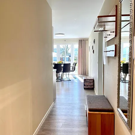 Haus Sterntaucher 4 アパート